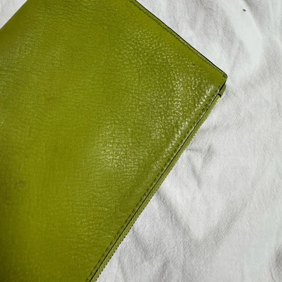 Michael Kors Olive Eyelet Clutch - Picture 7 of 9